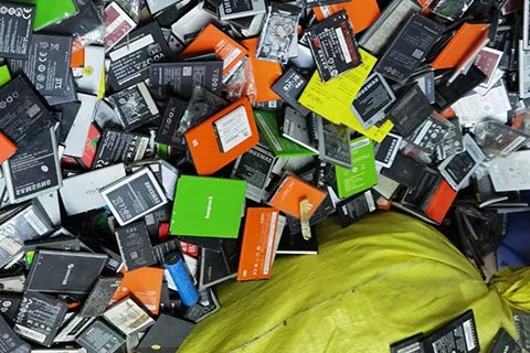 废弃锂电池回收_高价回收锂电池厂家_锂电池回收报价